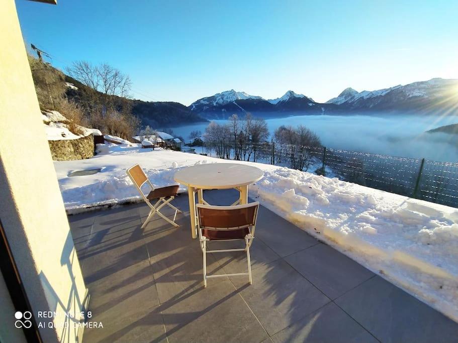 In The Heart Of Nature With An Unique View Plan Montmin Екстер'єр фото