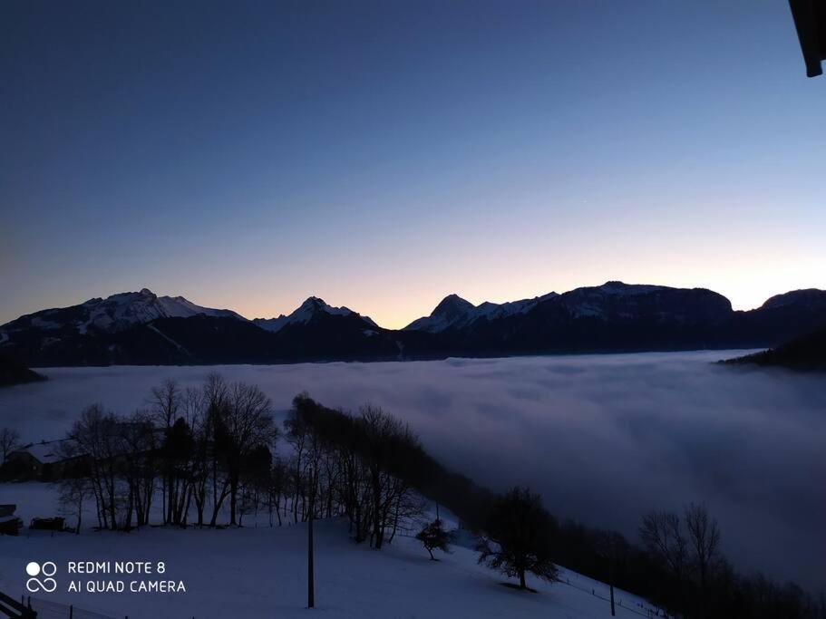 In The Heart Of Nature With An Unique View Plan Montmin Екстер'єр фото